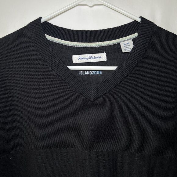 Tommy Bahama Island Zone V Neck Sweater Men Size Medium Black Coolmax Poly Blend - Picture 2 of 11